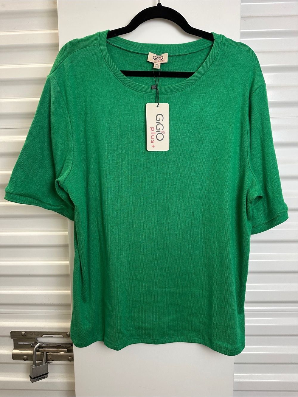 GIGIO Plus+ Green Short Sleeve Crewneck Sweater